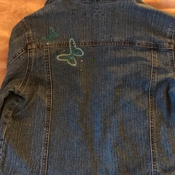 Jean jacket with butterfly detail - Picture 4 of 4